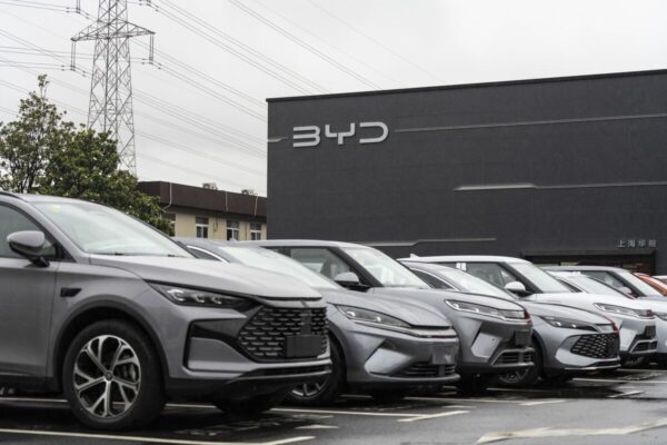 China’s Car Wars Seen Lasting for Years Despite Leaders’ Angst