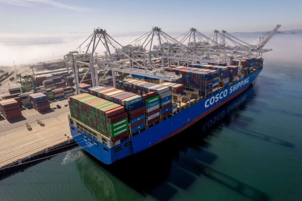 China’s Cosco Eyes Veto Rights in Deal for Tycoon Li’s Ports