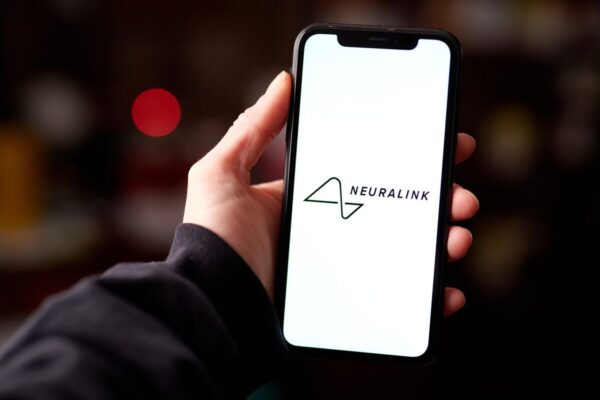 Elon Musk’s Neuralink Joins Study Working Toward a Bionic Eye Elon Musk’s Neuralink Joins Study Working Toward a Bionic Eye
