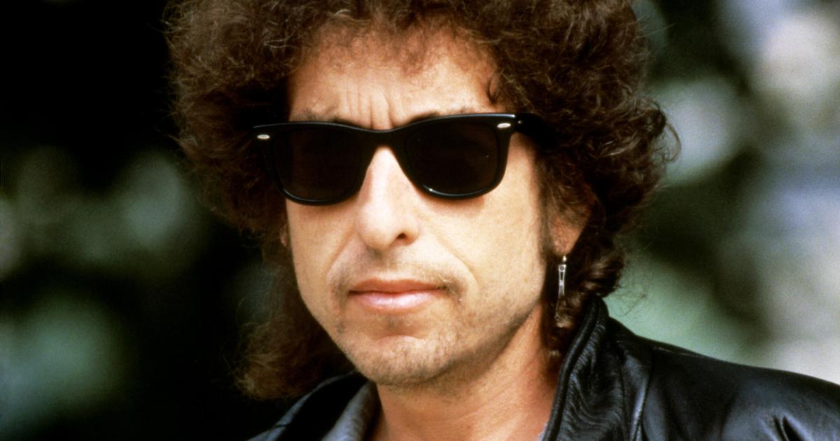 Bob Dylan announces UK tour for 2025 with 8 show dates