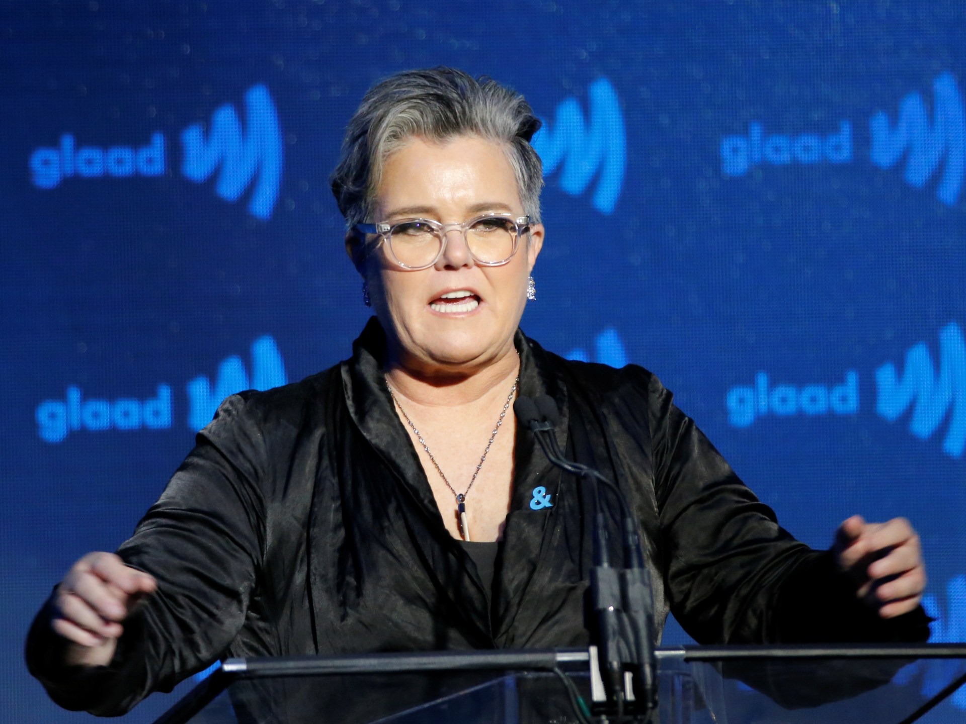 Trump threatens to revoke citizenship of US comedian Rosie O’Donnell | Donald Trump News