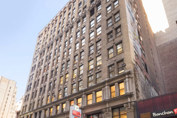Fashion Business Corp. Extends 7,900-SF Lease at GFP’s 209 W. 38th St.