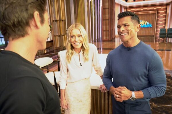 Kelly Ripa, Mark Consuelos speak with David Muir about rooting for the underdogs as new Italian soccer team owners Kelly Ripa, Mark Consuelos speak with David Muir about rooting for the underdogs as new Italian soccer team owners