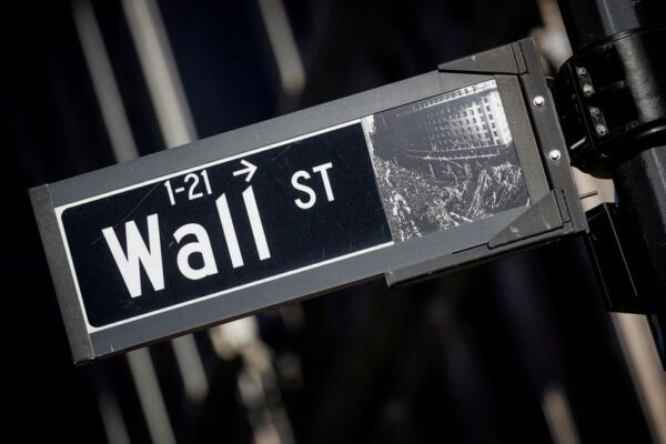 Advent-backed NIQ valued at $6.1 billion as shares slip in NYSE debut Advent-backed NIQ valued at $6.1 billion as shares slip in NYSE debut