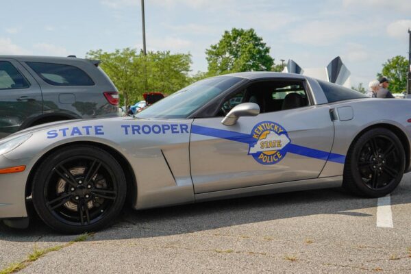 2 killed in Kentucky church shooting after gunman shot trooper, officials say