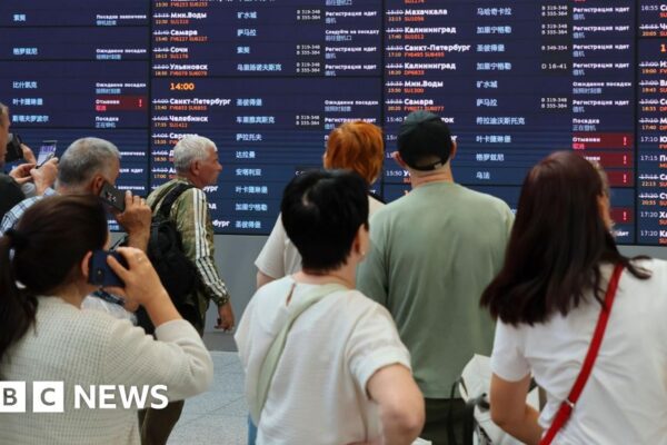 Moscow airports temporarily closed after Ukraine drone attacks