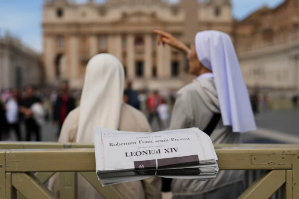 Debate over Latin Mass heats up after apparent leak of Vatican documents that undermine Pope Francis Yahoo news home