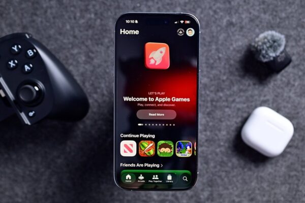 Hands on video Games app in iOS 26 for iPhone