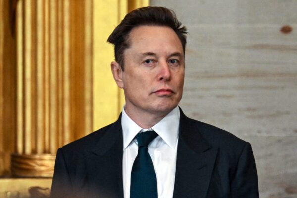 Musk: Tesla Shareholders Will Vote on Investing in XAI
