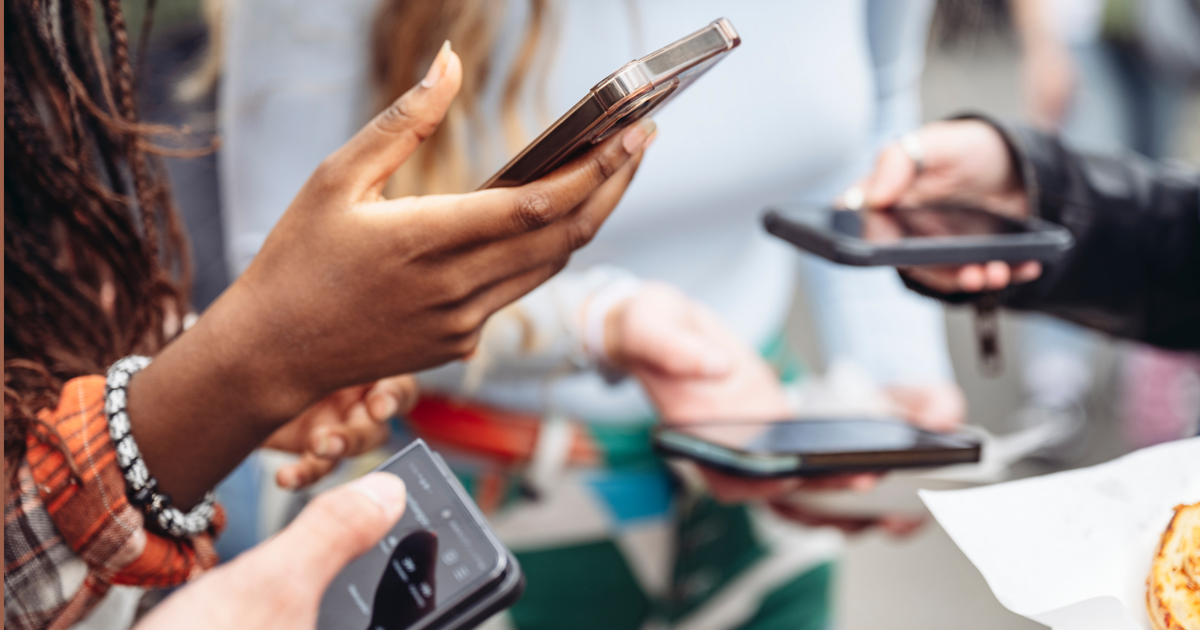 You’re In a Long Term Relationship — With Your Smartphone |