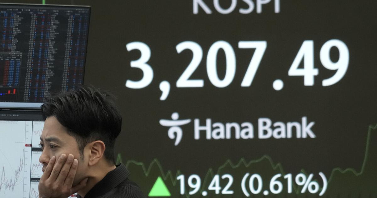 US stocks set more records as Verizon begins a big week for profit reports with a beat | News