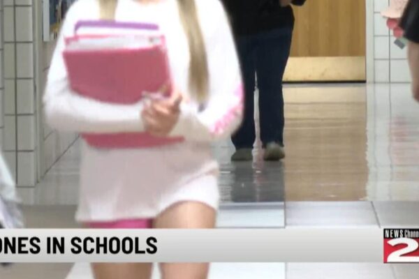 NYS Schools Discuss Cell Phone Regulations Ahead of Fall Term | Local NYS Schools Discuss Cell Phone Regulations Ahead of Fall Term | Local