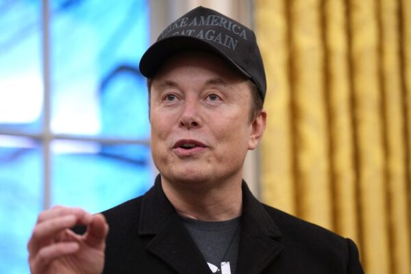 Elon Musk: XAI Is Calling Its Staff Engineers, Not Researchers