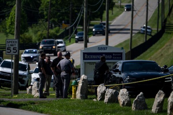 Two dead and three injured, including state trooper, in Kentucky shootings Yahoo news home
