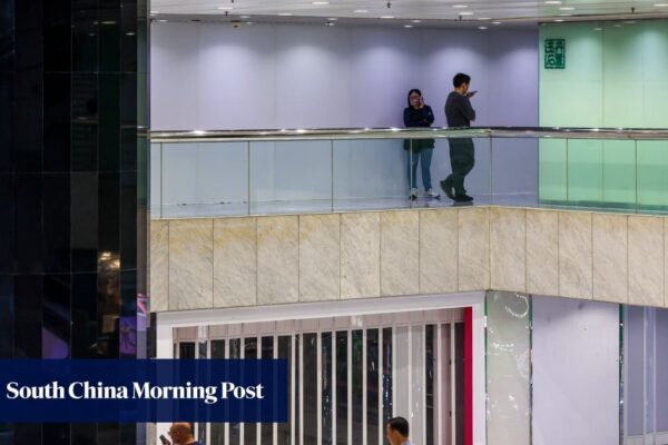 Retail rents in Hong Kong under pressure after vacancy rate hits 4½-year high Retail rents in Hong Kong under pressure after vacancy rate hits 4½-year high