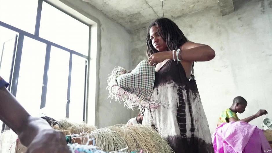 A Nigerian designer takes on fast fashion – DW – 07/16/2025