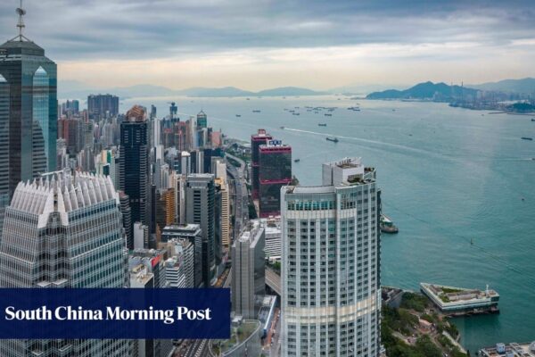 Slowing decline in Hong Kong office rents unlikely to benefit distressed landlords Slowing decline in Hong Kong office rents unlikely to benefit distressed landlords