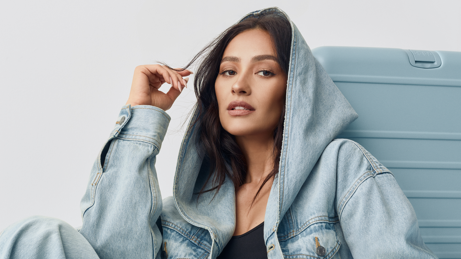 Shay Mitchell's BÉIS collaborated with Gap on denim loungewear and luggage