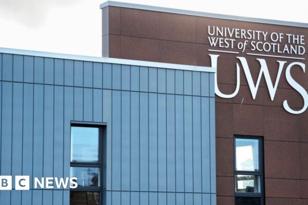 UWS lecturers vote to strike over redundancies