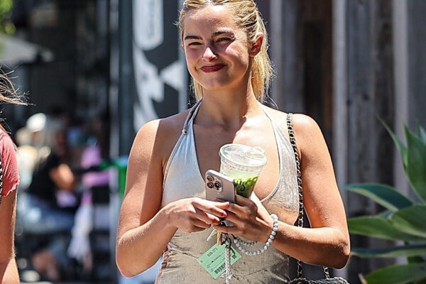 7 Outfits Celebrities Wore This Summer in the Heat