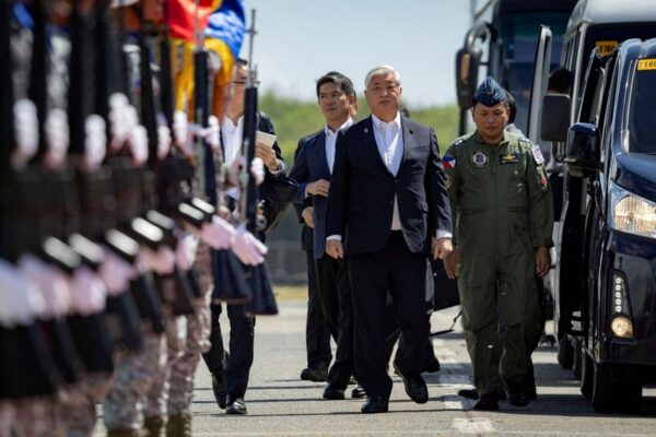 Japan to export used destroyers to Philippines to deter China, Yomiuri reports Yahoo news home