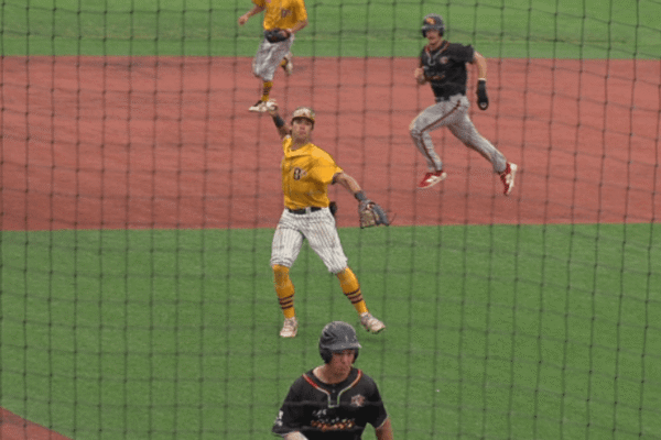 Hastings Sodbusters win in walk-off fashion station icon