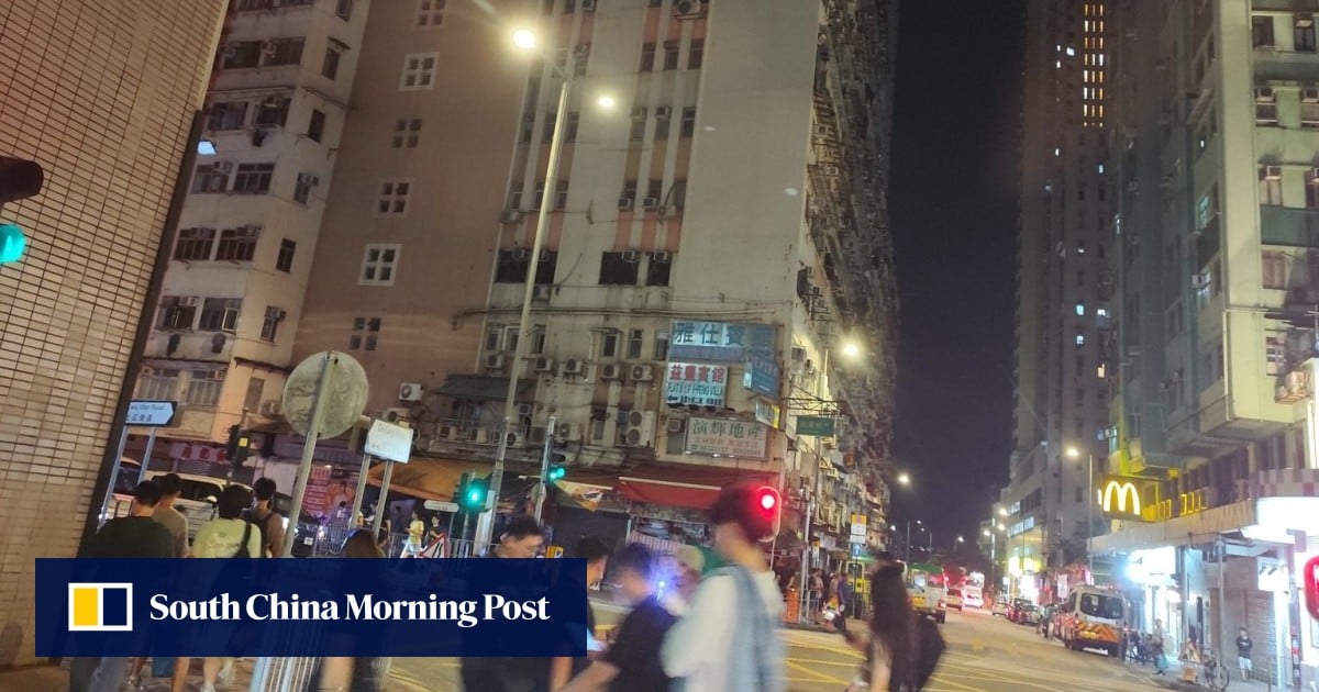 2,000 people left without power in Hong Kong after water leak in building