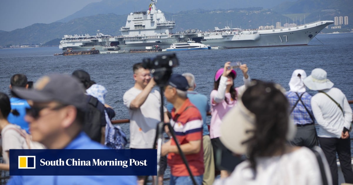 Warship Shandong wows Hong Kong tour groups with fighter jets, military displays