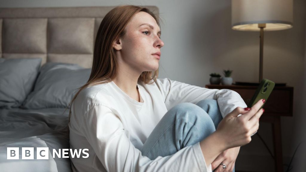 Images stolen from women's dating safety app that vets men
