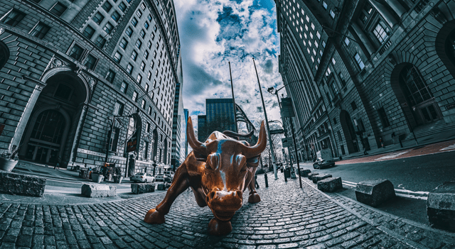 Dow Jones, S&P, Nasdaq, U.S.-Indonesia Trade Deal, ASML’s Cautious Outlook, and Key Earnings Set to Move Markets