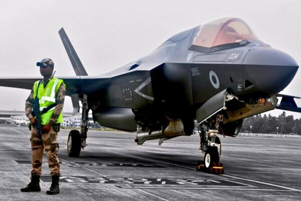 UK F-35B fighter jet stranded in Kerala can’t be repaired, likely to be dismantled: Report | Latest News India UK F-35B fighter jet stranded in Kerala can't be repaired, likely to be dismantled: Report | Latest News India