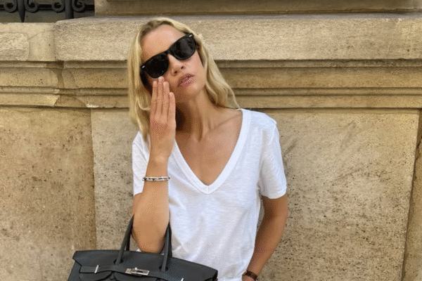 PSA: Fashion People Are Bringing Back V-Neck T-Shirts