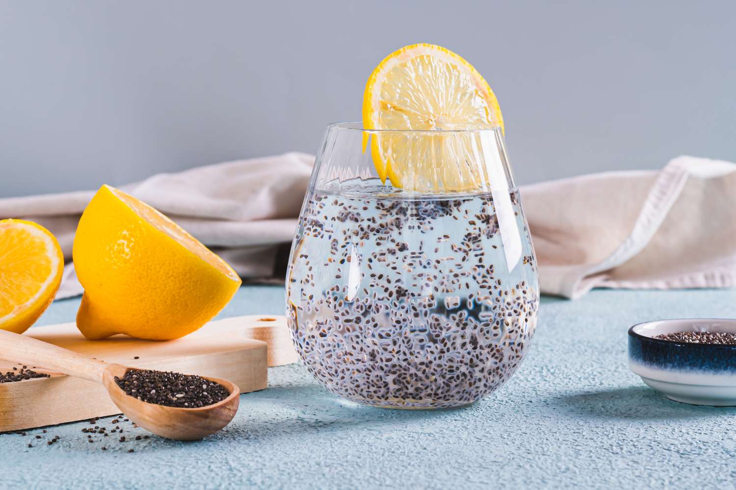 4 Benefits of Drinking Chia Seed Water Regularly