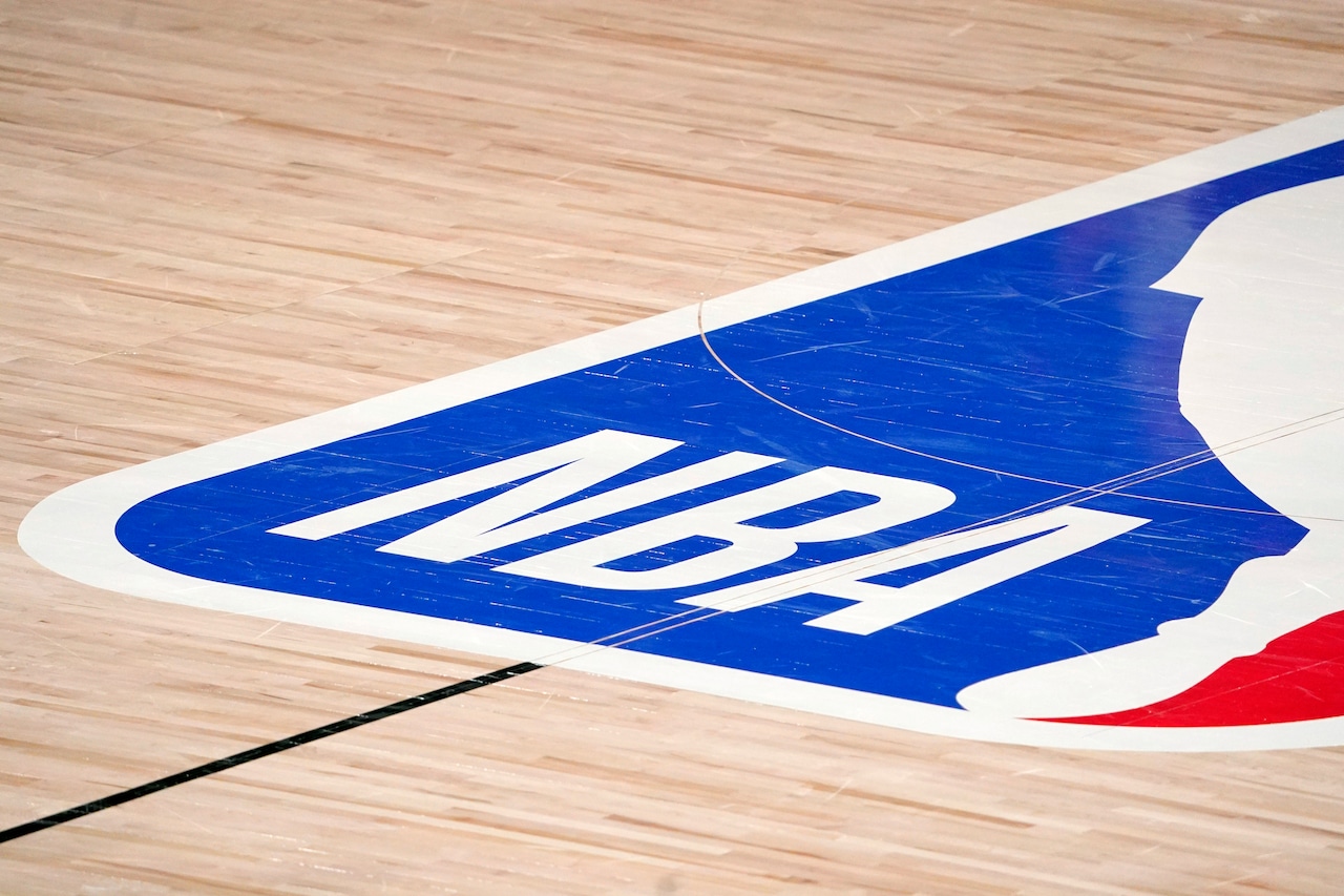 NBA legend losing his mind? Celebrities ‘are not even real’