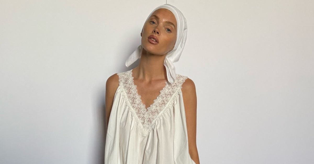 Fashion Girls Are Now Wearing White Dresses This Boot Trend
