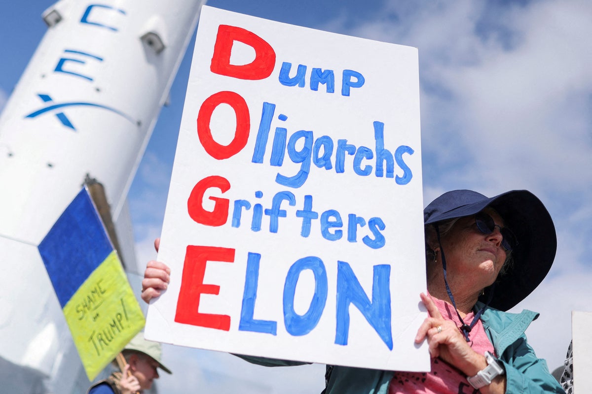154,000 federal workers who took DOGE buyouts are being paid to go fishing, play Dungeons and Dragons and hunt for new jobs