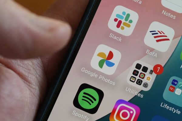Google Photos redesign on iPhone