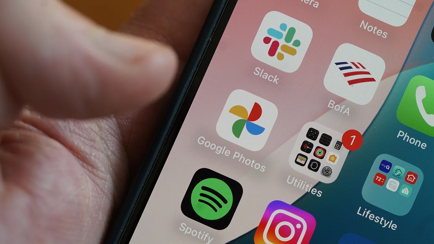 Google Photos redesign on iPhone