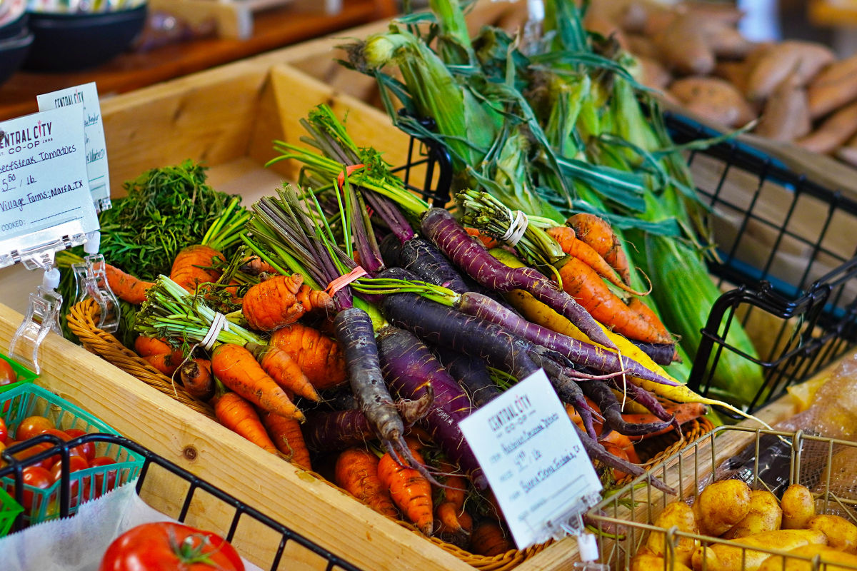 Central City Co-Op Helps Fuel Healthy Eating in the Heights