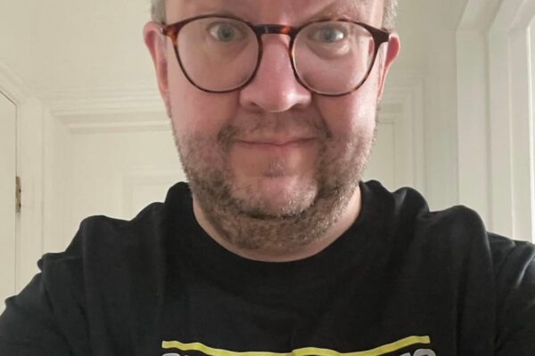 Surgeon Neil Hopper named ‘Bravest in Britain’ who told insurers he had his legs amputated due to sepsis charged with fraud