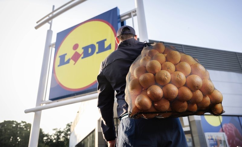 Half-time orange slice, anyone? Lidl GB promotes healthy eating ahead of UEFA Women’s Euro 2025 — Retail Technology Innovation Hub