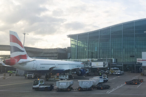 Keir Starmer backs third Heathrow runway in £60bn push to expand UK airports | Local News | News | Teddington Nub News