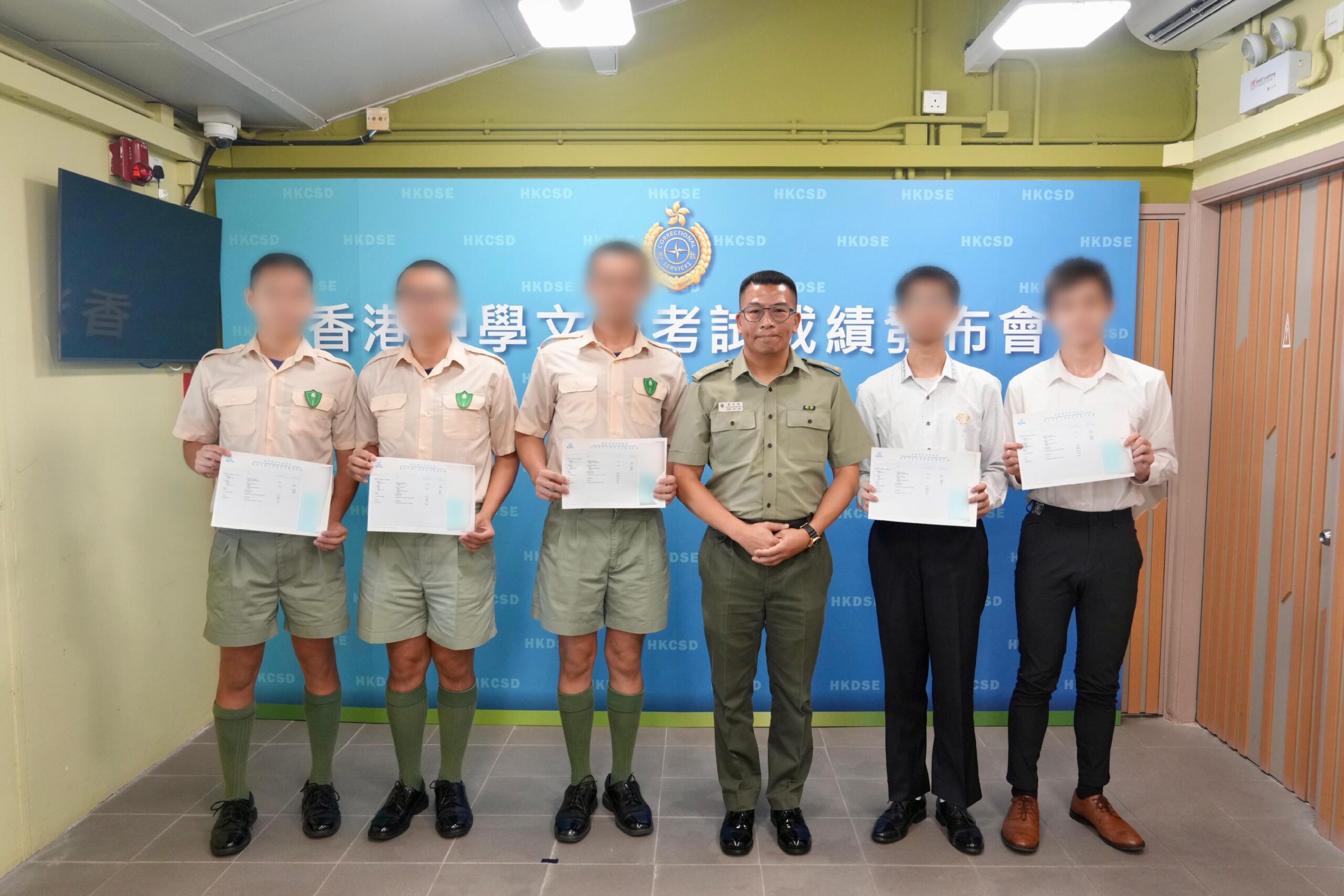 Young persons in custody sit for HKDSE Examination for self-enhancement (with photos)