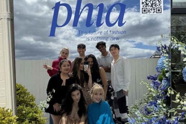 Bill Gates returns to startups world as he joins CX team at AI fashion technology specialist Phia — Retail Technology Innovation Hub