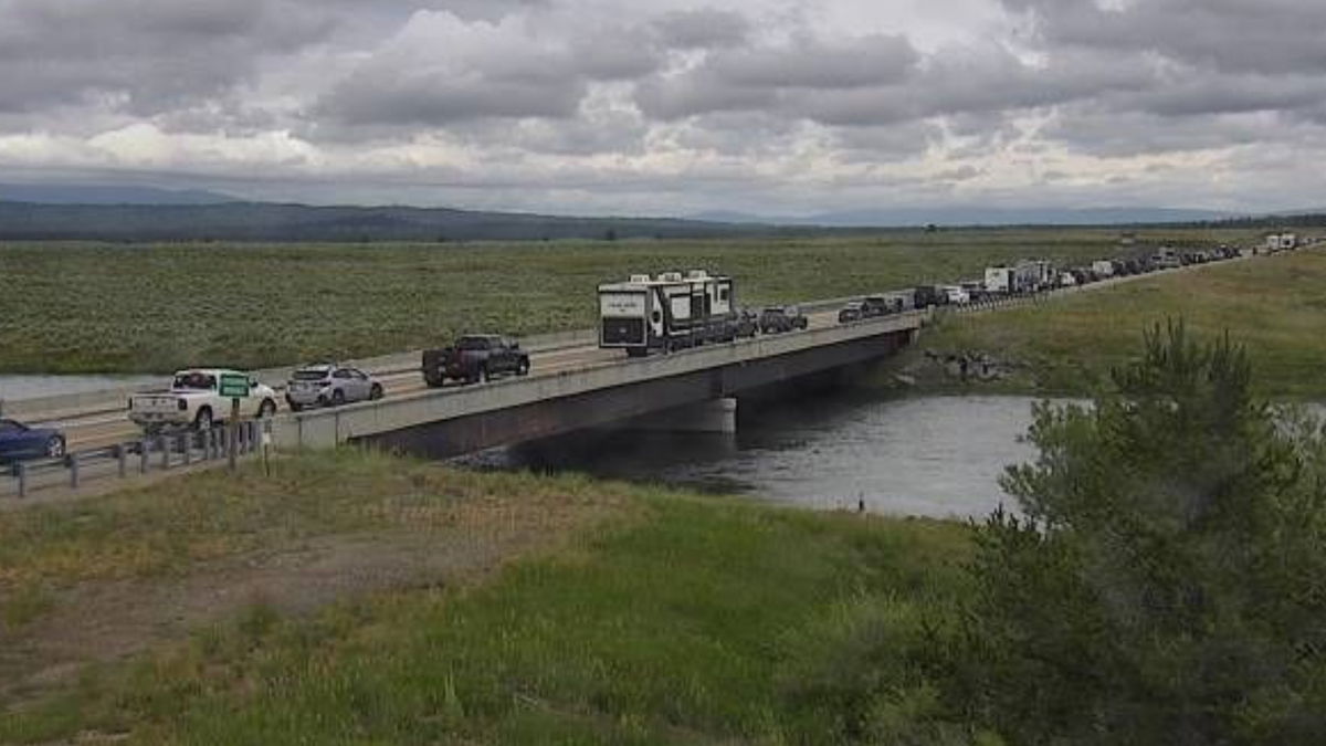Fatal Crash blocks US-20 near Island Park; Seek alternate route - LocalNews8.com