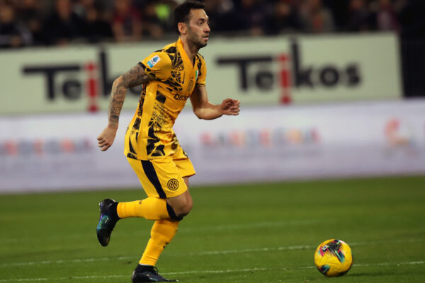 Calhanoglu wants Galatasaray & rejects EPL & Saudi bids Hakan Calhanoglu Inter Milan