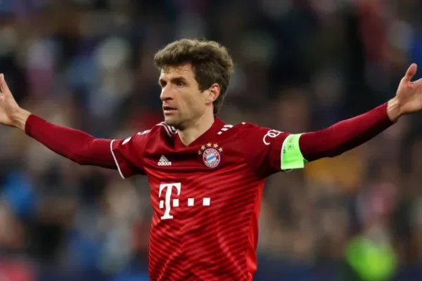 Sydney FC 'in talks' to sign German football legend image