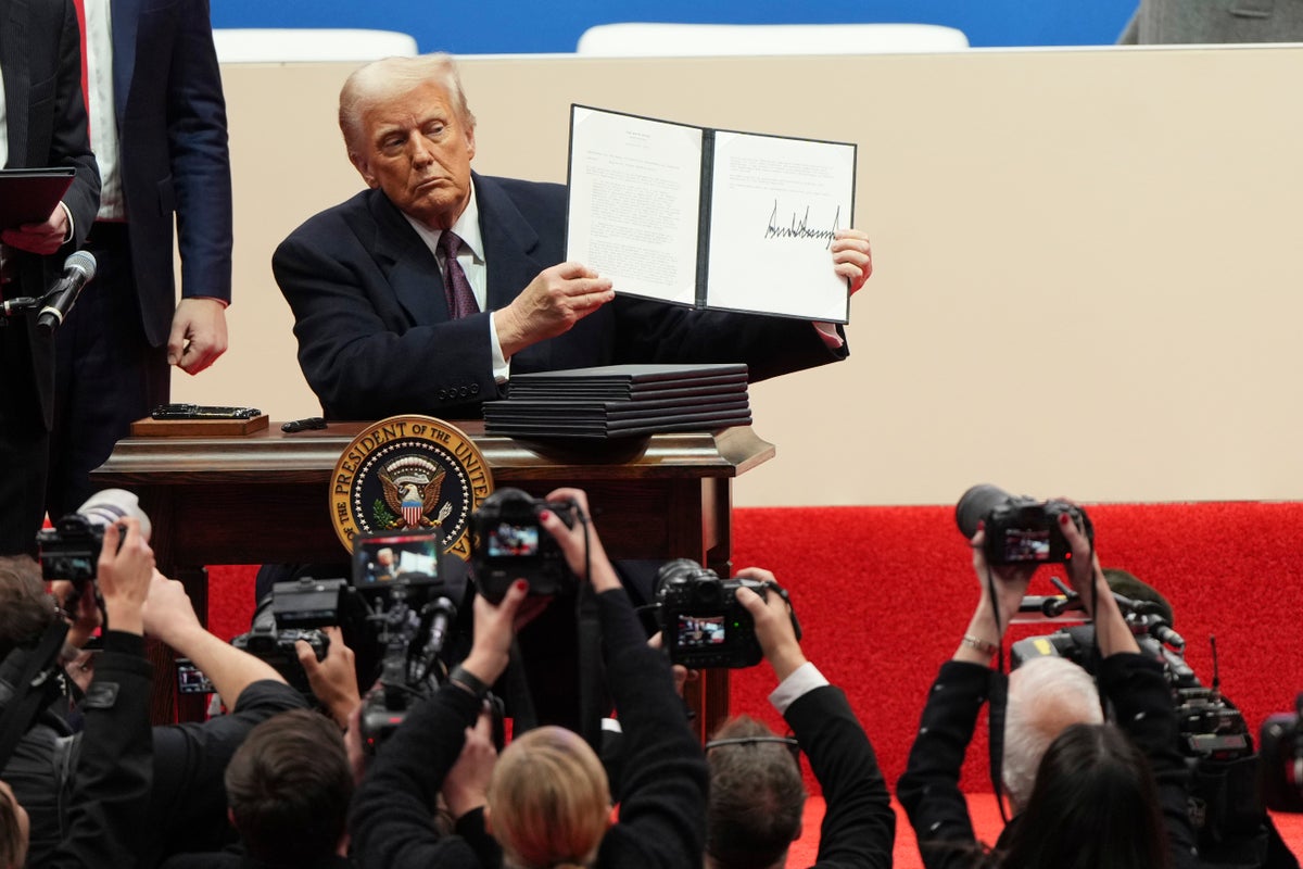 Scammers sent fake Trump inauguration emails to steal over $250,000 in crypto from donor
