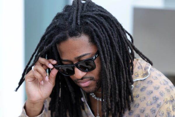 Big Tech and Fashion Think They’ve Finally Figured Out Smart Glasses