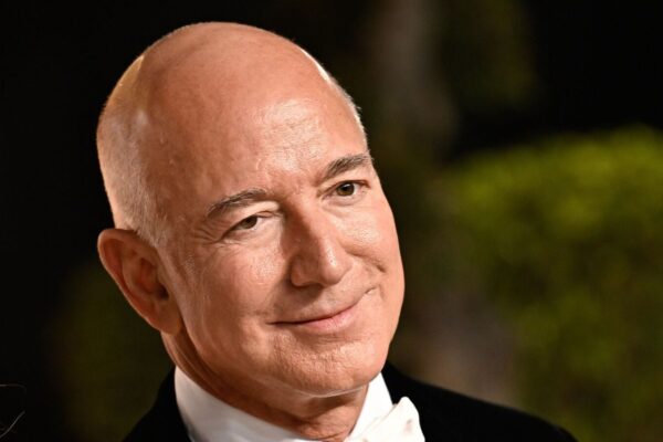 Jeff Bezos wants to buy CNBC, says report — Here’s how much it may cost him Jeff Bezos is mulling to buy CNBC